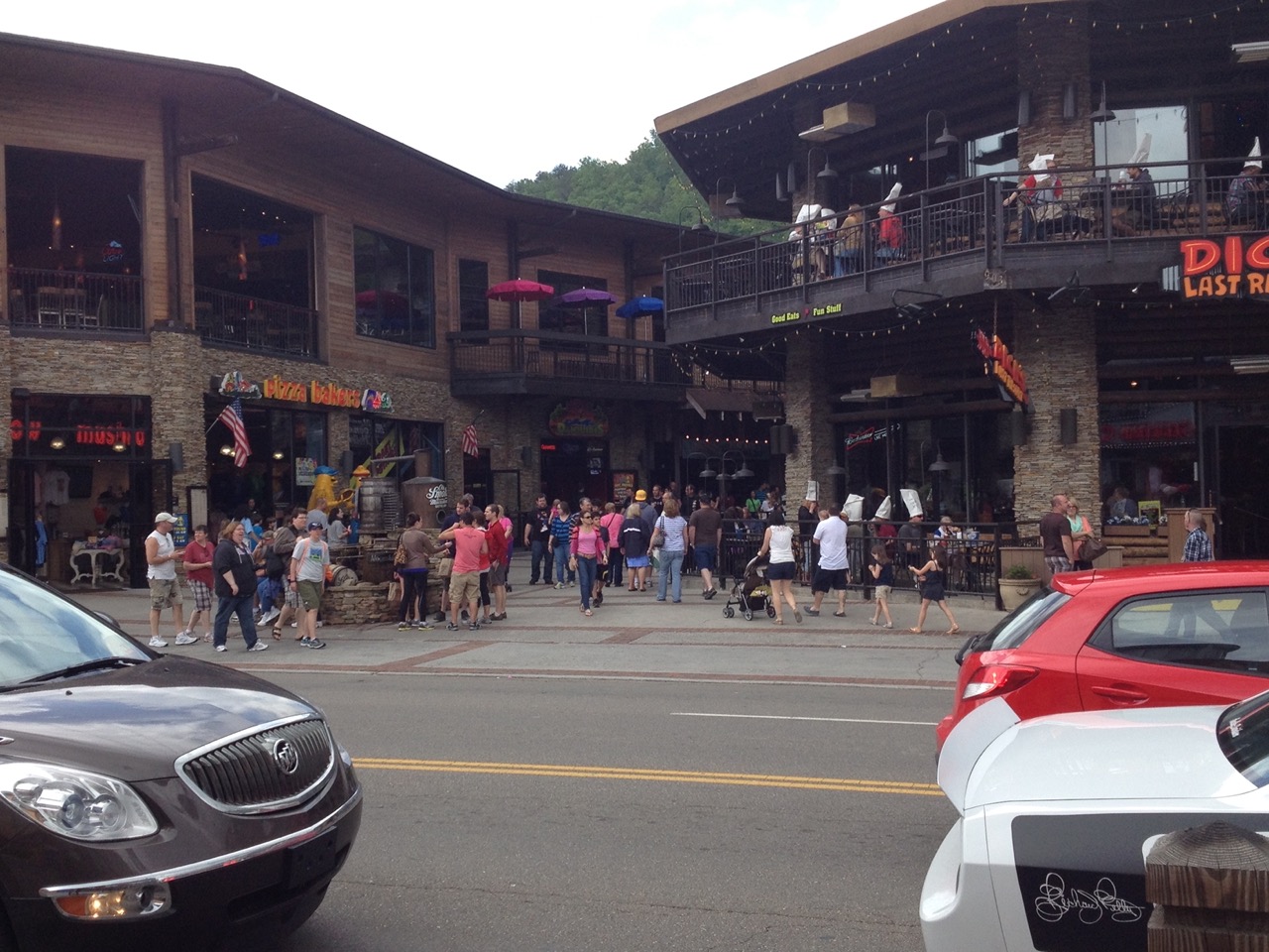 The hustle and bustle of Gatlinburg